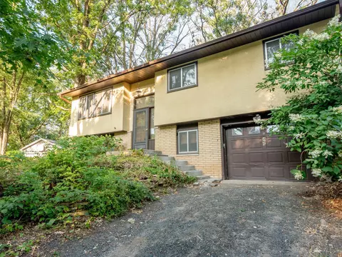 465 Mystic St, Saint Paul, MN 55119