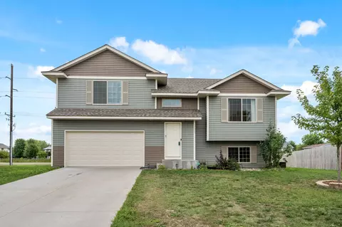 17575 311th St, Shafer, MN 55074