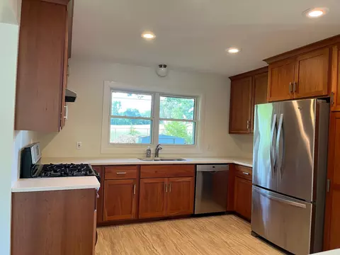 2100 Garnet Ln, Eagan, MN 55122 photo 10