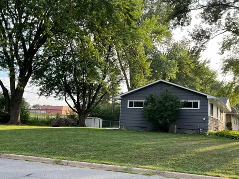 2100 Garnet Ln, Eagan, MN 55122 photo 4