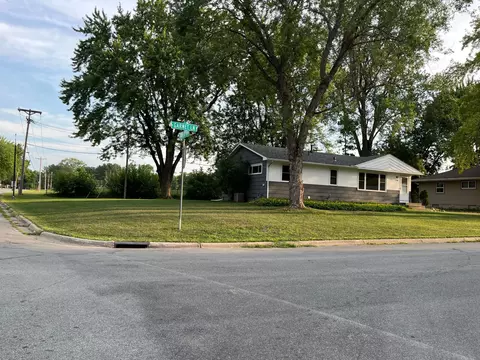 2100 Garnet Ln, Eagan, MN 55122 photo 3