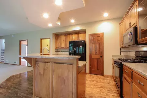 10522 Forestview Cir N, Champlin, MN 55316 photo 10