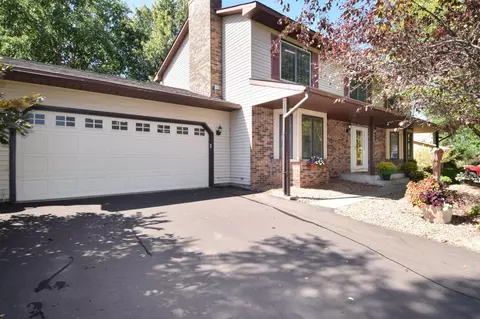 6966 Wyndham Way, Woodbury, MN 55125