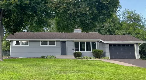 1923 Summer St, Falcon Heights, MN 55113