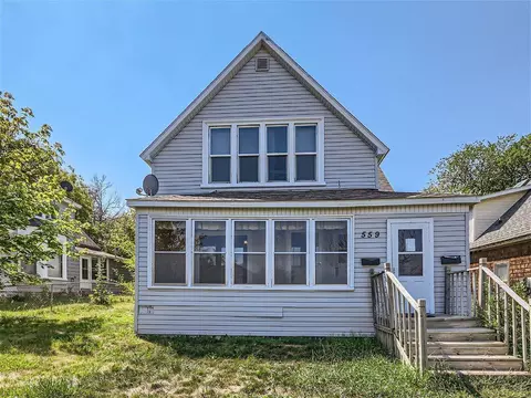 559 Smith Ave S, Saint Paul, MN 55107