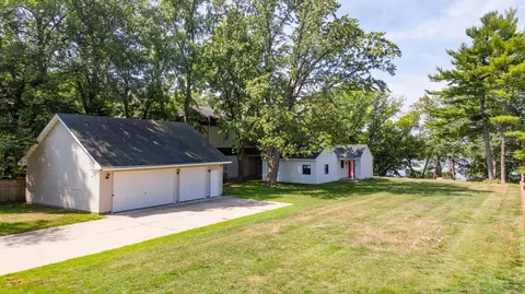 6517 Eagle Lake Dr, Maple Grove, MN 55369