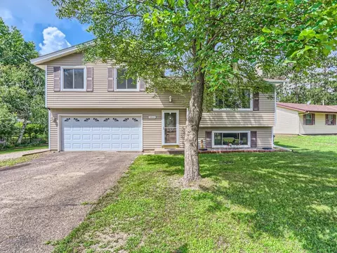 18166 Deerwood Ln NE, East Bethel, MN 55092