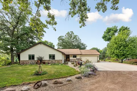 20255 Laredo Ave, Lakeville, MN 55044