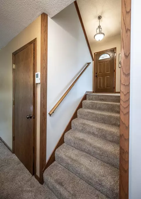 4477 Reindeer Ln, Eagan, MN 55123 photo 20