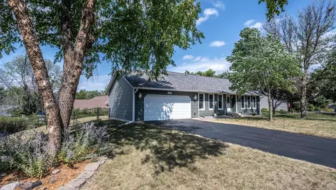 4477 Reindeer Ln, Eagan, MN 55123 photo 2