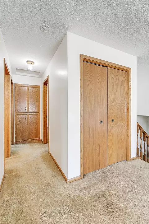 4568 Horizon Cir, Eagan, MN 55123 photo 18