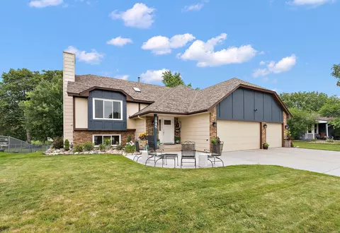 1945 132nd Ln NE, Blaine, MN 55449
