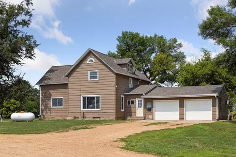 40815 250th St, Arlington, MN 55307