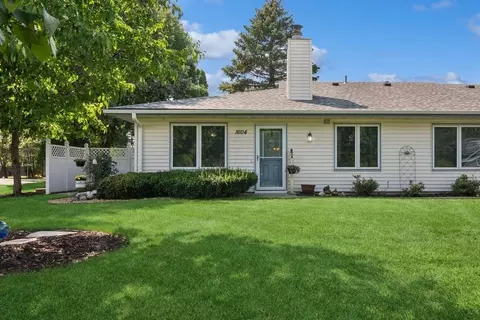1604 106th Ave NW, Coon Rapids, MN 55433