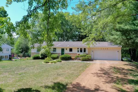 1335 Garland Ln N, Plymouth, MN 55447