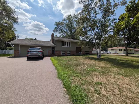 7117 111th Ave N, Champlin, MN 55316