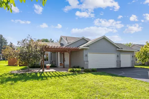 814 Mallard St NE, Hanover, MN 55341