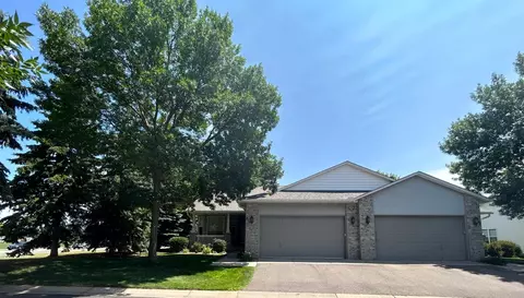 811 Woodduck Dr, Woodbury, MN 55125