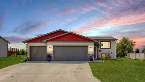 504 Southfork Pl SE, Kasson, MN 55944