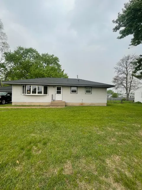 8930 12th Ave S, Bloomington, MN 55425