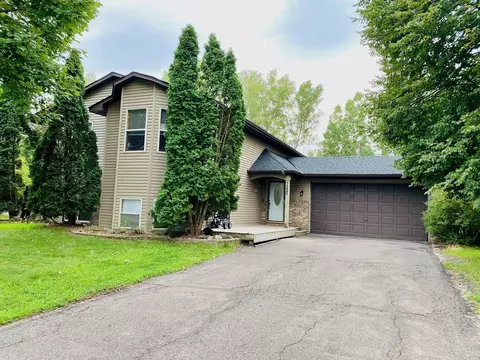 7225 90th Trl N, Brooklyn Park, MN 55445