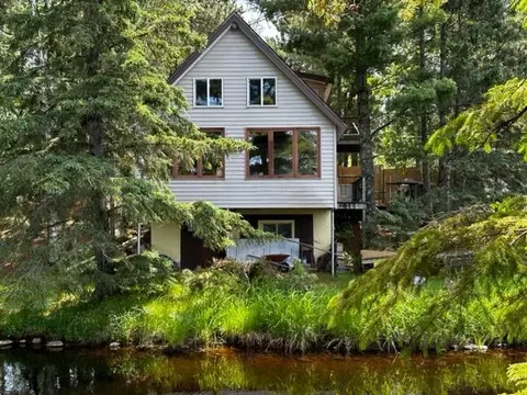 2365 W Cabin Cir, Makinen, MN 55763