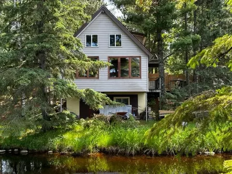 2365 W Cabin Cir, Makinen, MN 55763