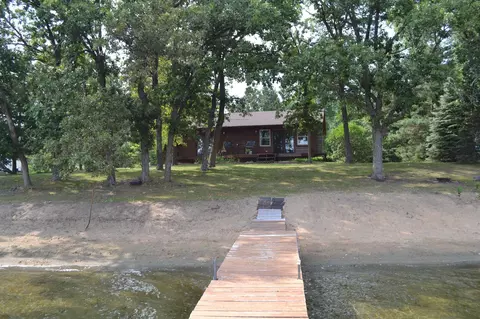 43112 Round Lake Dr, Ottertail, MN 56571