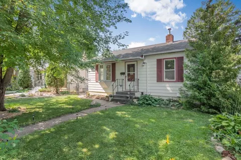 1471 Cohansey St, Saint Paul, MN 55117