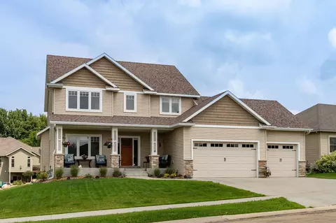 1615 Century Valley Rd NE, Rochester, MN 55906