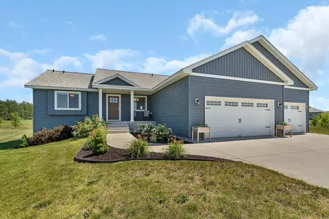 24118 Scarlet Oak Ct, Richmond, MN 56368