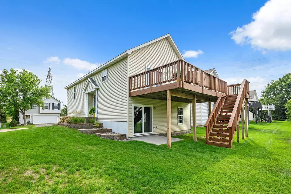  7370 Windsor Dr N, Shakopee, MN 55379 photo 32