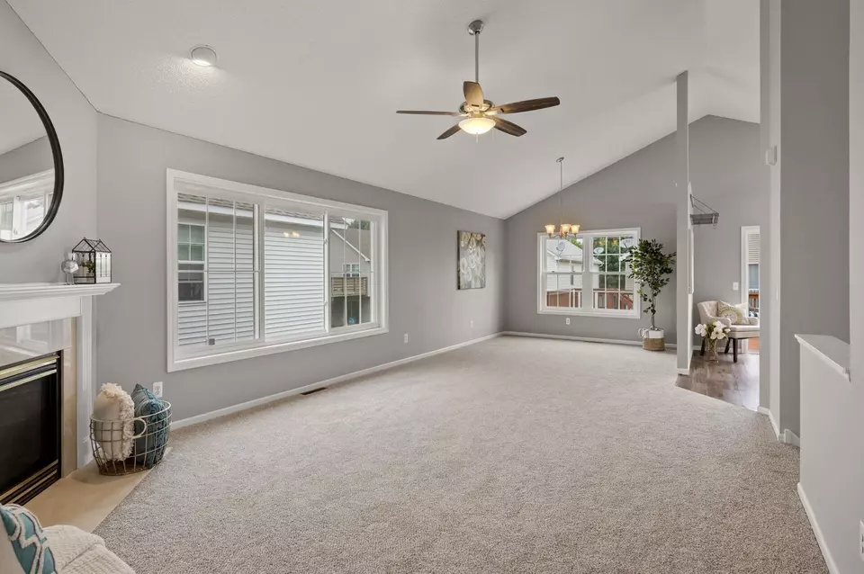  7370 Windsor Dr N, Shakopee, MN 55379 photo 5