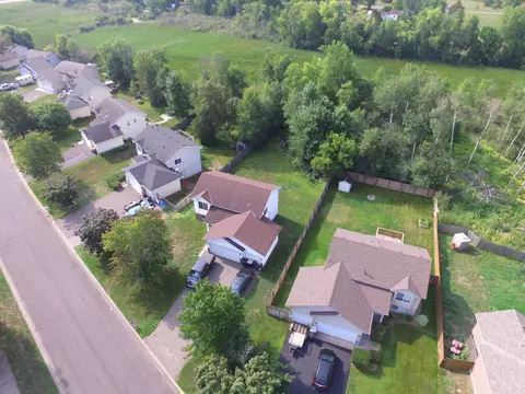 301 Arabian Ln SE, Isanti, MN 55040