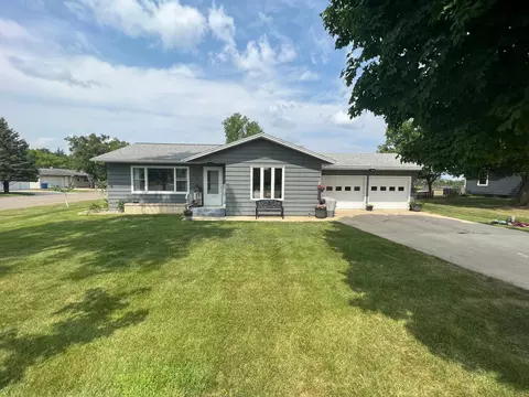 824 Irving Ave SW, Wadena, MN 56482