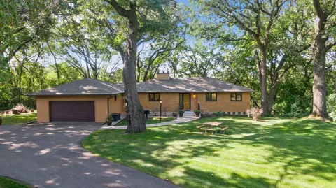 6317 Valley View Rd, Edina, MN 55436