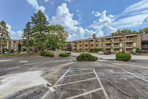 9400 Old Cedar Ave S #315, Bloomington, MN 55425