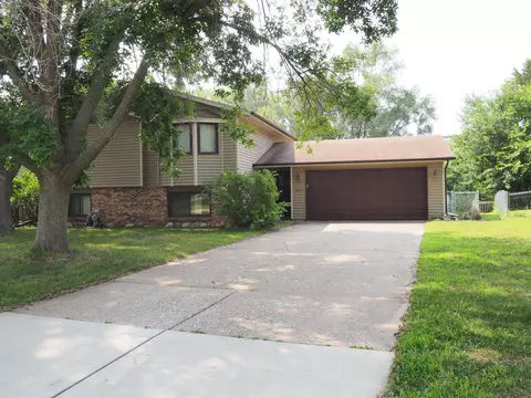 5217 Xenia Ave N, Crystal, MN 55429
