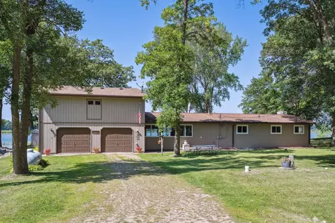 22251 Gateway Dr, Osakis, MN 56360