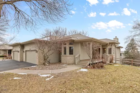8995 Ferndale Ln, Eden Prairie, MN 55347