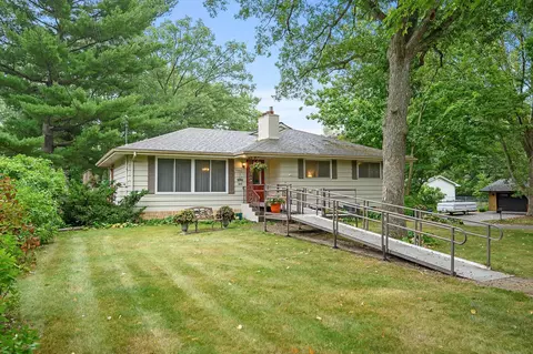 1055 S Shore Dr, Forest Lake, MN 55025