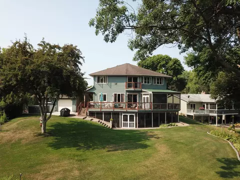 31015 Irene Ave, Lindstrom, MN 55045