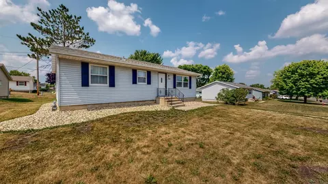 305 11th Ave NE, Stewartville, MN 55976