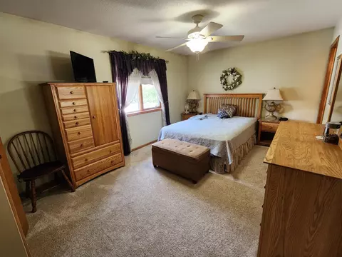 150 Orchard Manor Dr SE, Plainview, MN 55964 photo 19