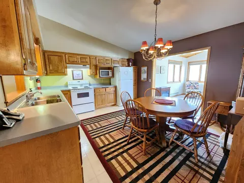 150 Orchard Manor Dr SE, Plainview, MN 55964 photo 14