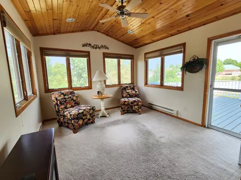 150 Orchard Manor Dr SE, Plainview, MN 55964 photo 18