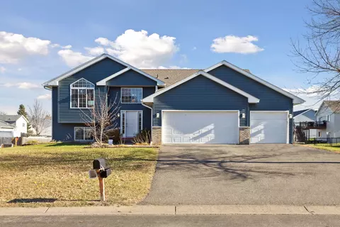 1006 Rum River Dr, Isanti, MN 55040