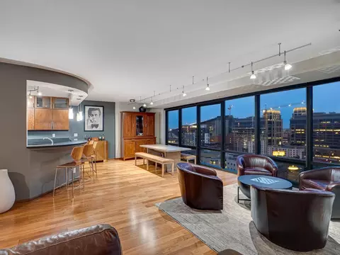 401 S 1st St #1810, Minneapolis, MN 55401