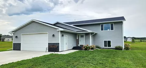 30793 Carefree Ln, Frazee, MN 56544