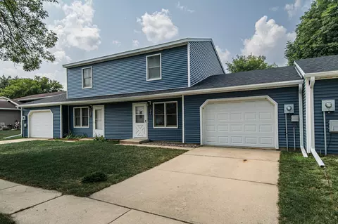 859 E Village Cir SE, Rochester, MN 55904